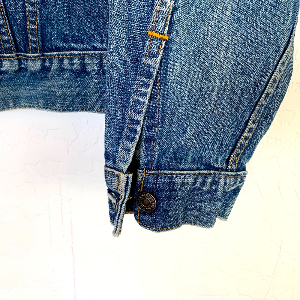Levi’s Vintage Denim Jacket w/ Black Flag Patch & Sweet Embroidery. Super Rad ⚡️ - Picture 3 of 12